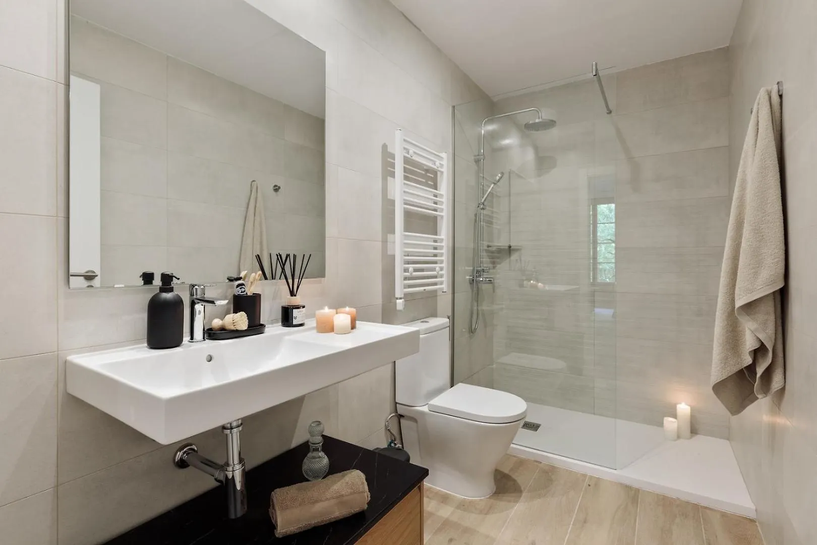 Brisa - 1 Bedroom And Balcony In Sant Antoni Barcellona
